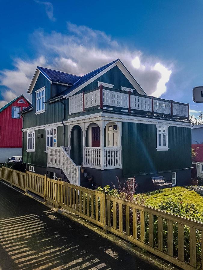 Old Charm Apartment - Keflavik Downtown Exterior foto